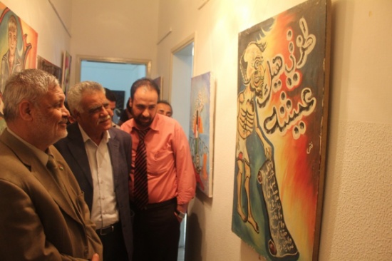 معرض فن تشكيلي بغزة يؤكد على حق العودة ( صور )